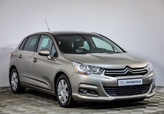 Подержанный автомобиль Citroen C4 Hatchback 2011 года (3 фото)