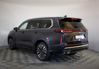 Подержанный автомобиль Exeed VX 2023 года (7 фото)