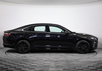 Подержанный автомобиль Geely Preface 2024 года (4 фото)