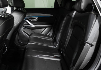 Подержанный автомобиль Jetour X70 Plus 2025 года (10 фото)