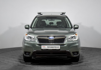 Подержанный автомобиль Subaru Forester Suv 2014 года (2 фото)
