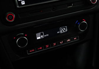 Подержанный автомобиль Volkswagen Polo Sedan 2018 года (16 фото)