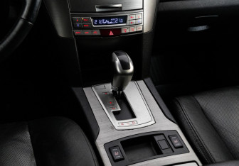 Подержанный автомобиль Subaru Outback Wagon 2012 года (13 фото)