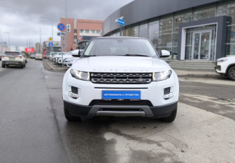 Подержанный автомобиль Land Rover Range Rover Evoque 2015 года (2 фото)