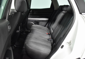 Подержанный автомобиль Mazda CX-7 2011 года (9 фото)