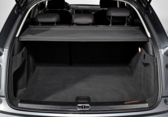 Подержанный автомобиль Audi Q3 2013 года (19 фото)