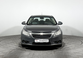 Подержанный автомобиль Chevrolet Cruze Sedan 2010 года (2 фото)