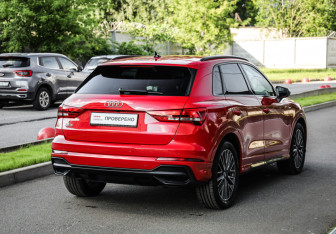Подержанный автомобиль Audi Q3 2019 года (6 фото)