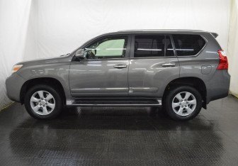 Подержанный автомобиль Lexus GX 2011 года (8 фото)