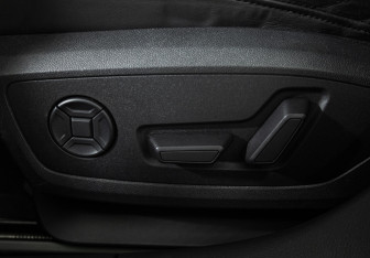 Подержанный автомобиль Audi A6 Wagon 2021 года (15 фото)