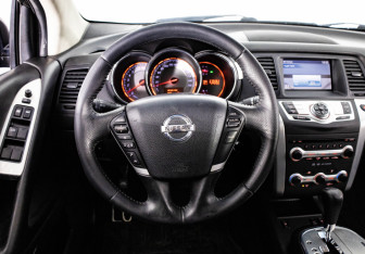Подержанный автомобиль Nissan Murano Suv 2010 года (11 фото)
