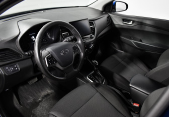 Подержанный автомобиль Hyundai Solaris Sedan 2021 года (9 фото)