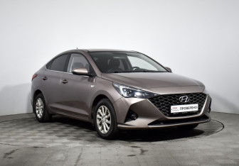 Подержанный автомобиль Hyundai Solaris Sedan 2021 года (3 фото)