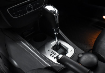 Подержанный автомобиль Renault Fluence 2011 года (11 фото)