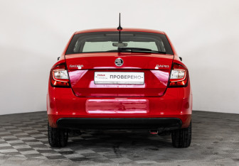 Подержанный автомобиль Skoda Rapid Liftback 2017 года (6 фото)