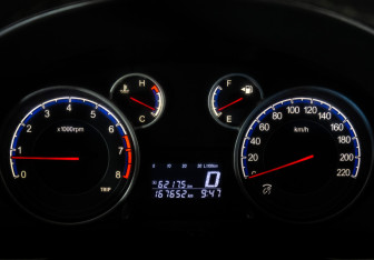 Подержанный автомобиль Suzuki SX4 Hatchback 2011 года (19 фото)