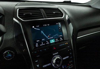 Подержанный автомобиль Ford Explorer 2019 года (16 фото)