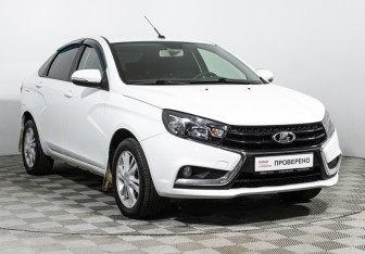 Подержанный автомобиль LADA (ВАЗ) Vesta Sedan 2018 года (3 фото)