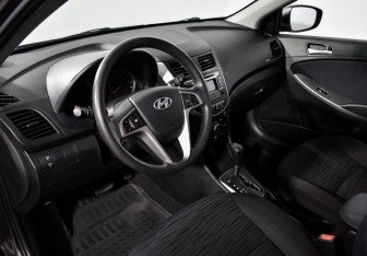 Подержанный автомобиль Hyundai Solaris Sedan 2015 года (9 фото)