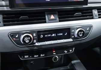 Подержанный автомобиль Audi A4 allroad 2020 года (20 фото)