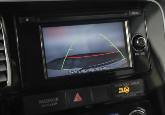 Подержанный автомобиль Mitsubishi Outlander 2014 года (14 фото)