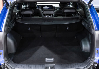 Подержанный автомобиль Kia Sportage 2022 года (32 фото)