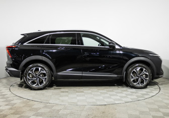 Подержанный автомобиль Haval F7 2024 года (4 фото)