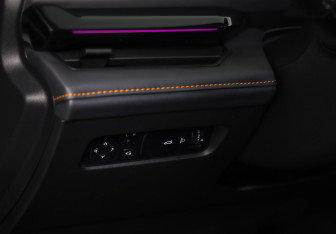 Подержанный автомобиль Changan UNI-V 2023 года (22 фото)