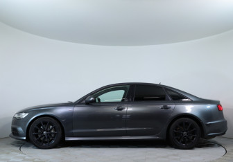 Подержанный автомобиль Audi A6 Sedan 2016 года (9 фото)