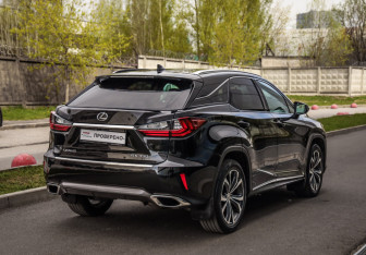 Подержанный автомобиль Lexus RX 2016 года (7 фото)