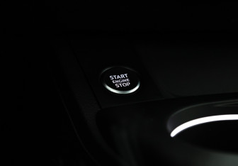 Подержанный автомобиль Audi A4 Sedan 2015 года (22 фото)