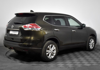 Подержанный автомобиль Nissan X-Trail 2018 года (5 фото)