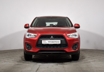 Подержанный автомобиль Mitsubishi ASX 2013 года (2 фото)