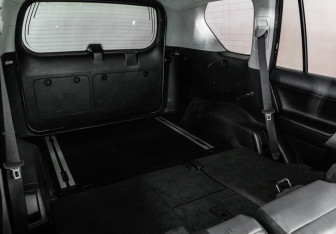 Подержанный автомобиль Toyota Land Cruiser Prado 2016 года (23 фото)