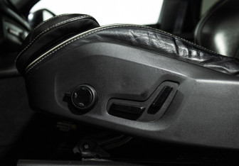 Подержанный автомобиль Volvo XC90 2017 года (16 фото)