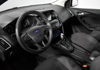 Подержанный автомобиль Ford Focus Hatchback 2018 года (9 фото)