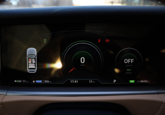 Подержанный автомобиль Voyah Free 2023 года (15 фото)