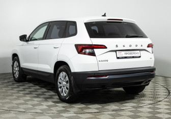 Подержанный автомобиль Skoda Karoq 2021 года (7 фото)