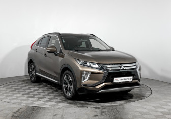 Подержанный автомобиль Mitsubishi Eclipse Cross 2018 года (3 фото)