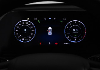 Подержанный автомобиль Omoda C5 2023 года (19 фото)