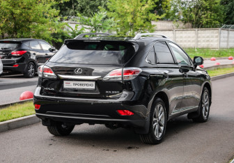 Подержанный автомобиль Lexus RX 2014 года (6 фото)