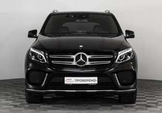 Подержанный автомобиль Mercedes-Benz GLE 2016 года (3 фото)