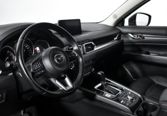 Подержанный автомобиль Mazda CX-5 2021 года (9 фото)