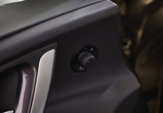 Подержанный автомобиль Opel Astra Hatchback 2012 года (14 фото)