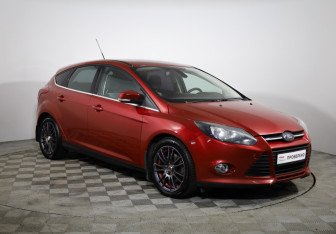 Подержанный автомобиль Ford Focus Hatchback 2013 года (3 фото)