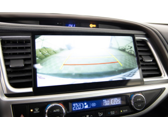 Подержанный автомобиль Toyota Highlander 2014 года (20 фото)