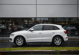 Подержанный автомобиль Audi Q5 2014 года (9 фото)
