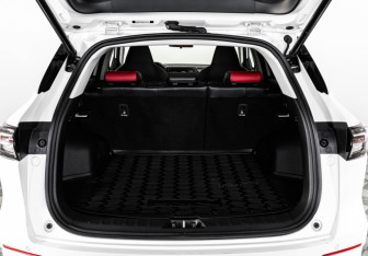 Подержанный автомобиль Changan UNI-S 2024 года (29 фото)