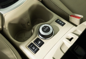 Подержанный автомобиль Nissan X-Trail 2017 года (18 фото)