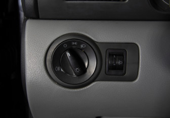 Подержанный автомобиль Skoda Octavia Liftback 2003 года (13 фото)
